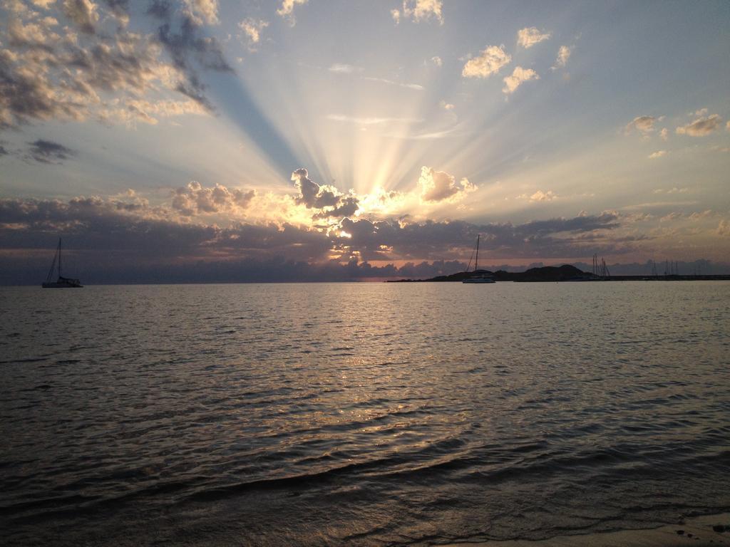 Isola Rossa Appartamenti Superior المظهر الخارجي الصورة