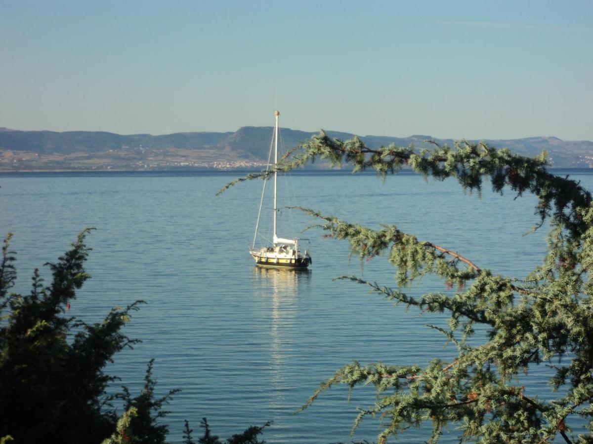 Isola Rossa Appartamenti Superior الغرفة الصورة